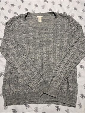 H&M Light Gray Cable Knit Crewneck Sweater